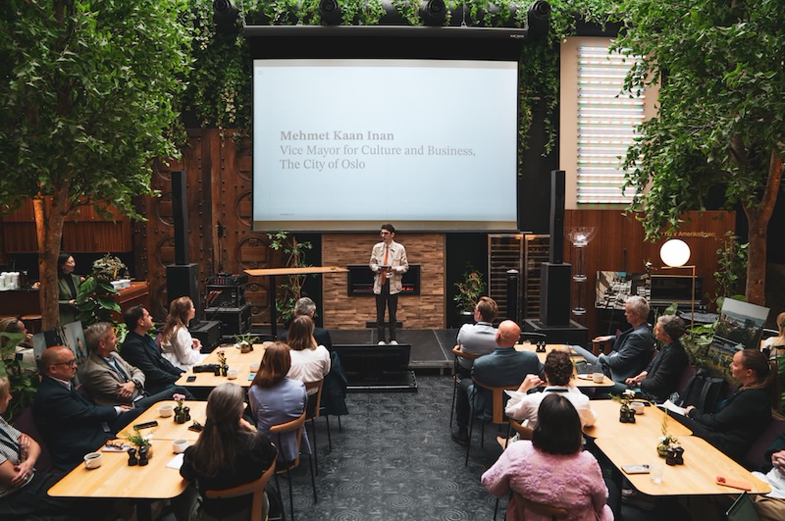 Mehmet Kaan Inan speaking at Building Oslo Together